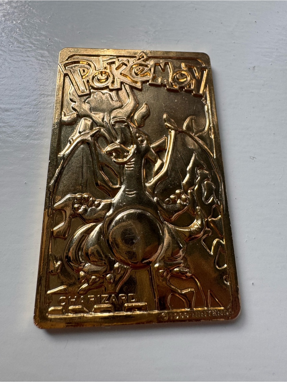 Golden Charzard Pokémon Card